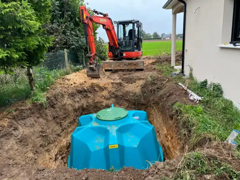 Excavatrice utilisée pour des travaux de terrassement.